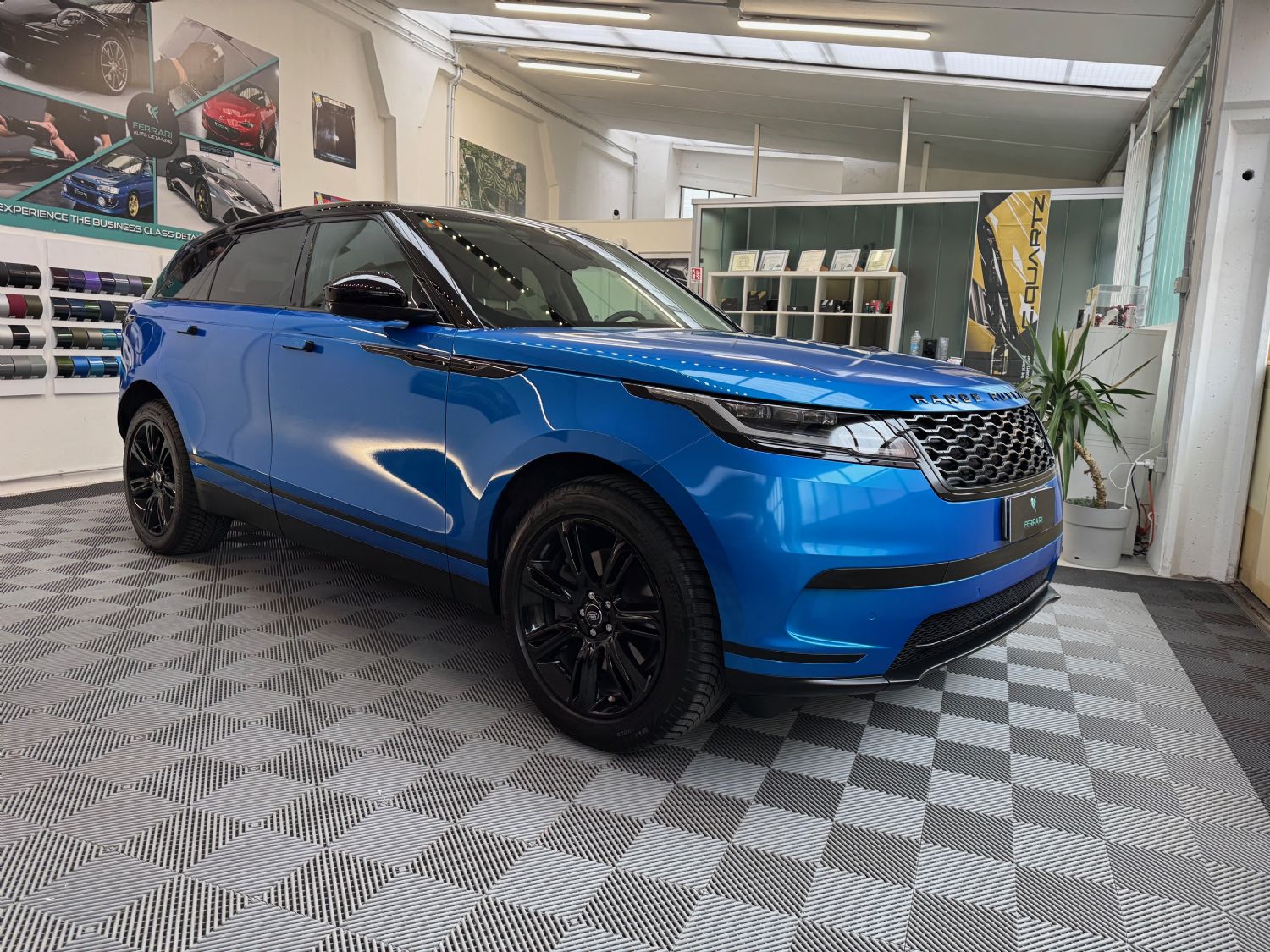 Una Velar in Limited Edition? Con noi si può!